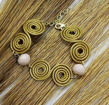 Carica l&#39;immagine nel visualizzatore di Gallery, JOY BRACCIALE