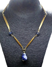 Carica l&#39;immagine nel visualizzatore di Gallery, ESSENCE COLLANA