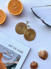 Carica l&#39;immagine nel visualizzatore di Gallery, MEDALLION ORECCHINI