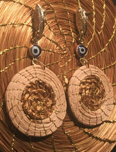 Carica l&#39;immagine nel visualizzatore di Gallery, MEDALLION PROTECTION ORECCHINI