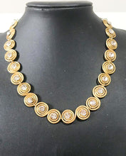 Carica l&#39;immagine nel visualizzatore di Gallery, HOW LOVELY COLLANA