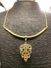 Carica l&#39;immagine nel visualizzatore di Gallery, LEAF COLLANA