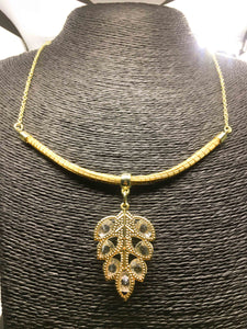LEAF COLLANA