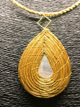 Carica l&#39;immagine nel visualizzatore di Gallery, LIGHT COLLANA