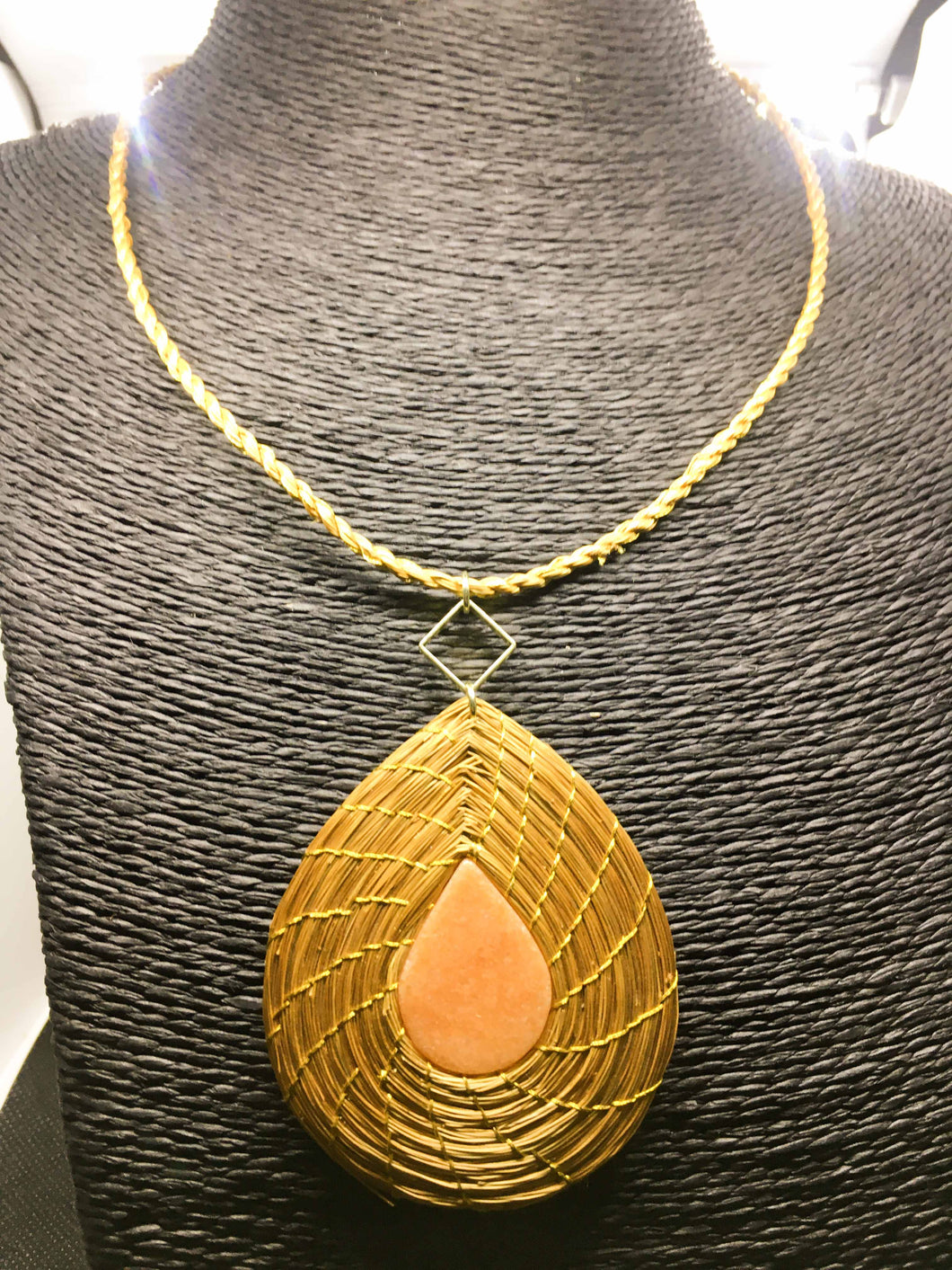 LIGHT COLLANA