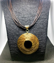 Carica l&#39;immagine nel visualizzatore di Gallery, OBJECTIVITY COLLANA